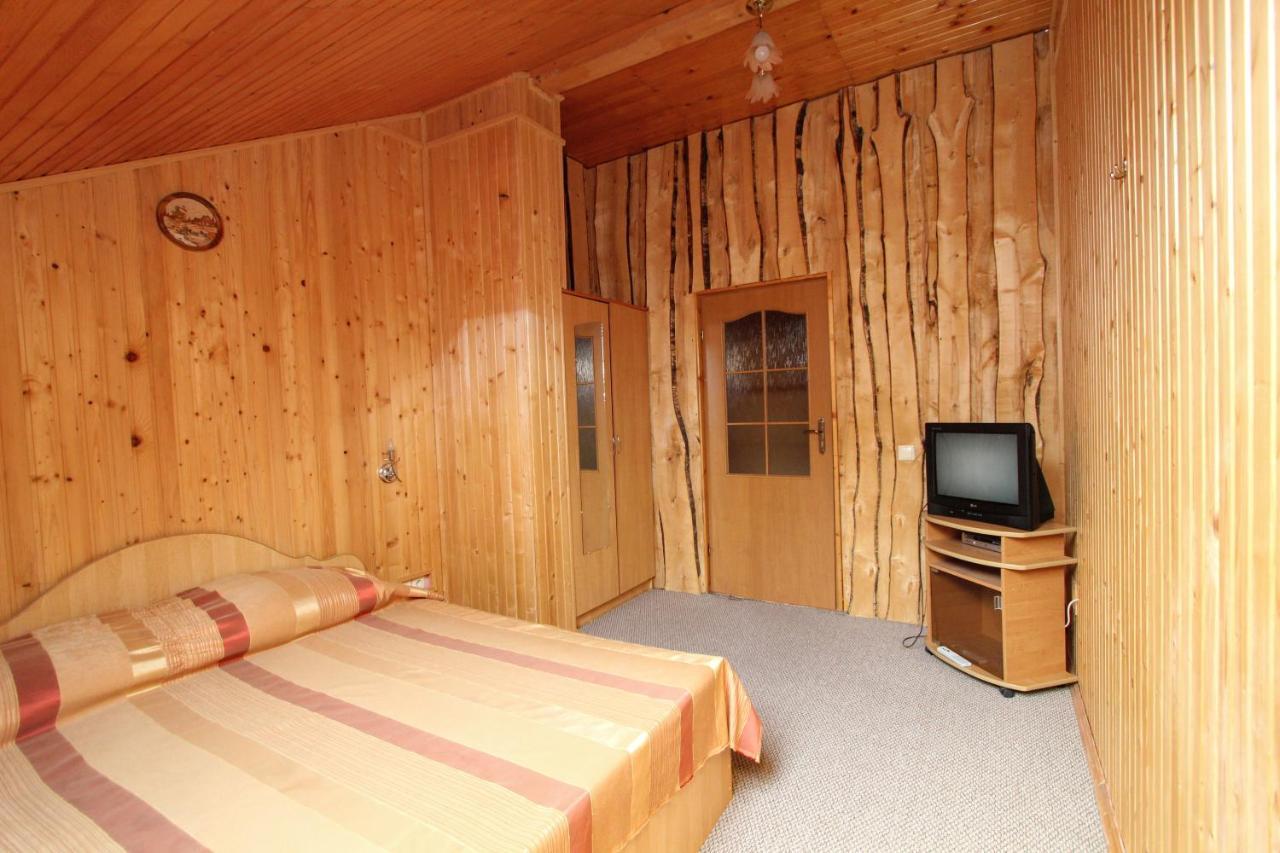 Complex "Shum Lisu" Apartamento Tatariv Exterior foto