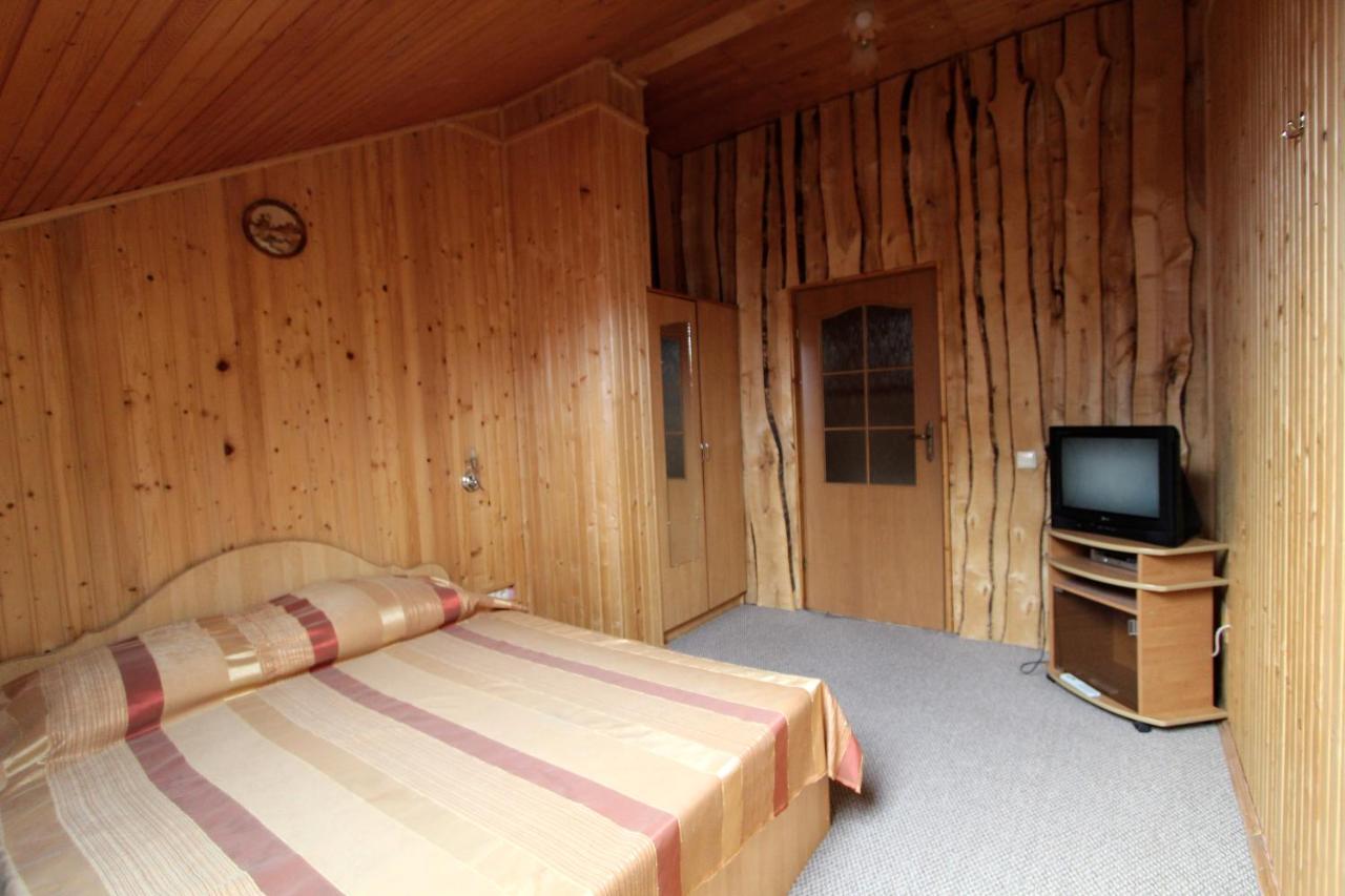 Complex "Shum Lisu" Apartamento Tatariv Exterior foto