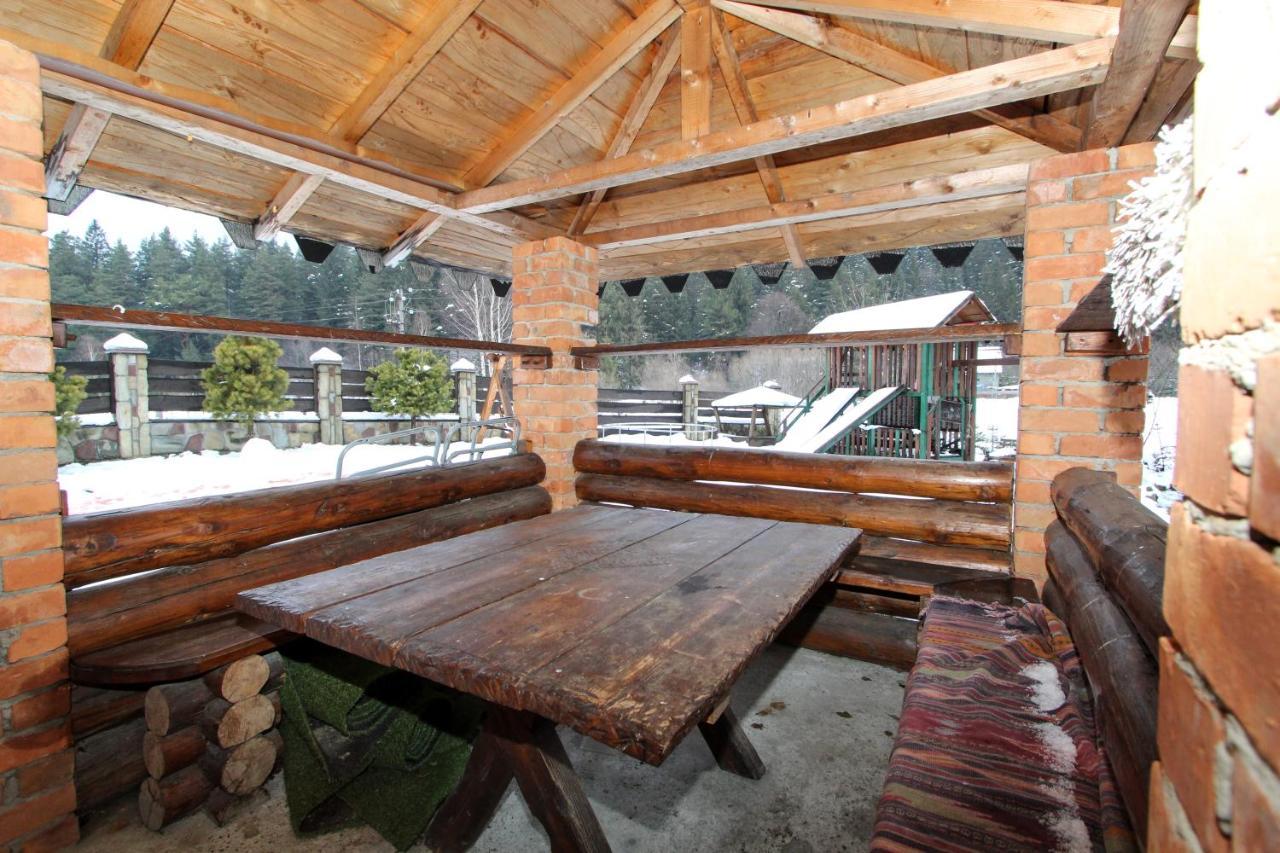 Complex "Shum Lisu" Apartamento Tatariv Exterior foto